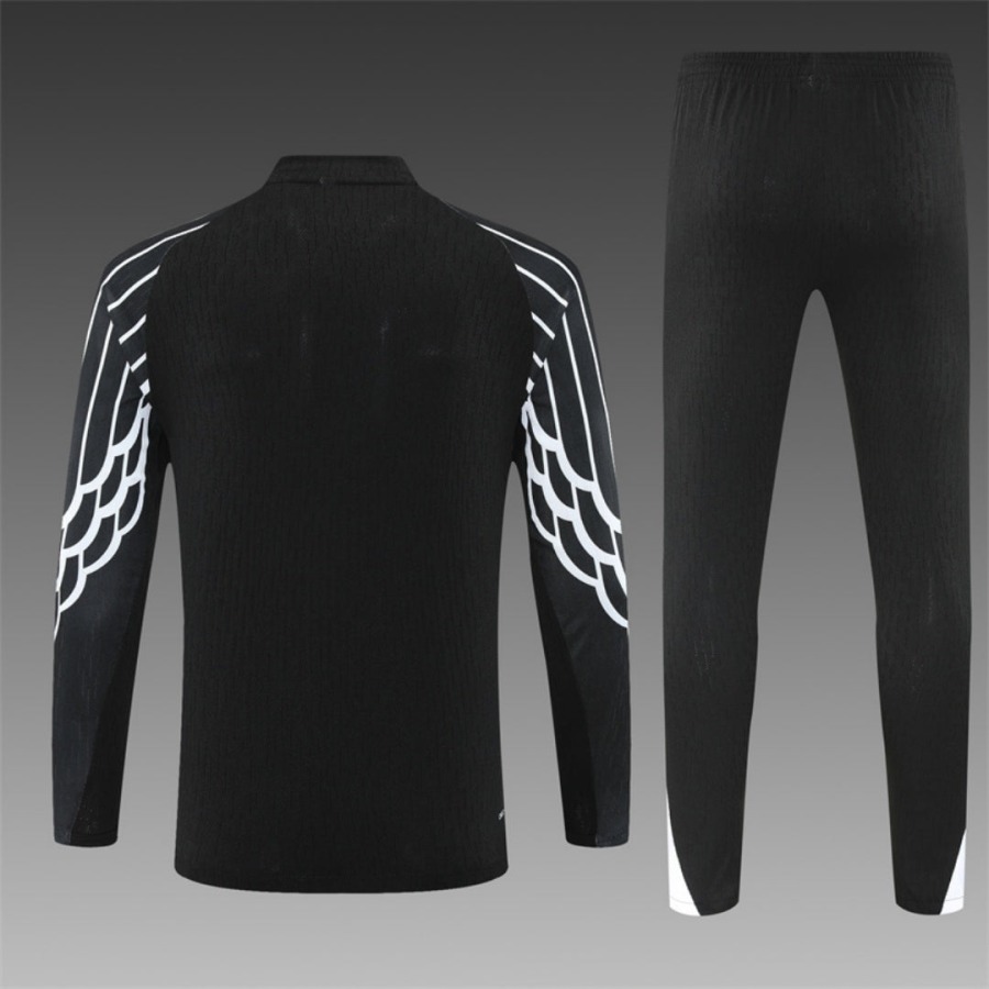 50904895e281b6353288f644aa7b38e8.jpg Maillot PSG 25/26 Spécial Black