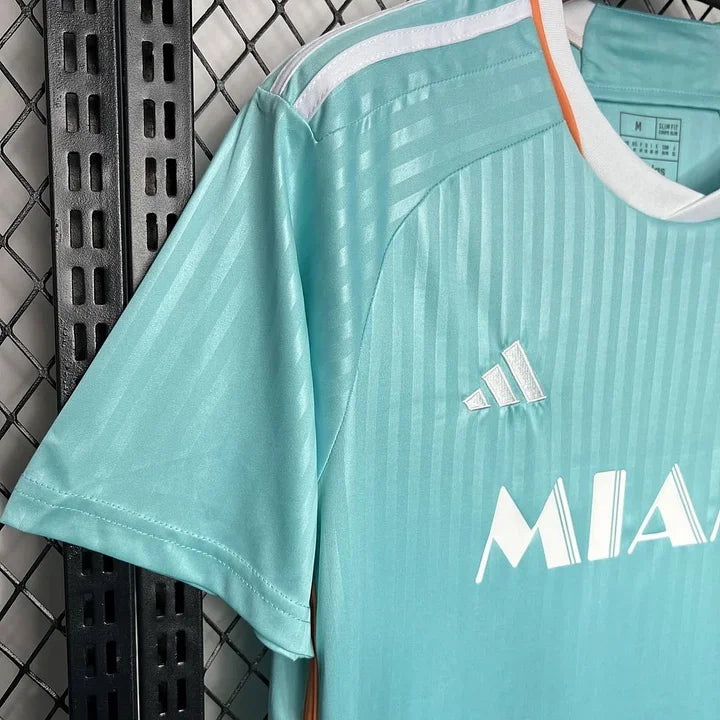 57b26509ae6da588cef0a701f62f5d0b.jpg Maillot Inter Miami Third Vert 2024/25