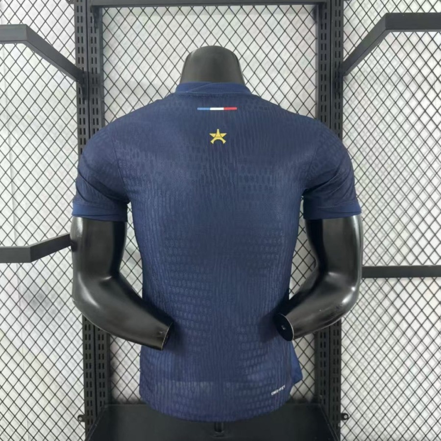72ca15330557f3674a60a7da9be79dd7.jpg Maillot PSG Domicile 24/25 Player Edition