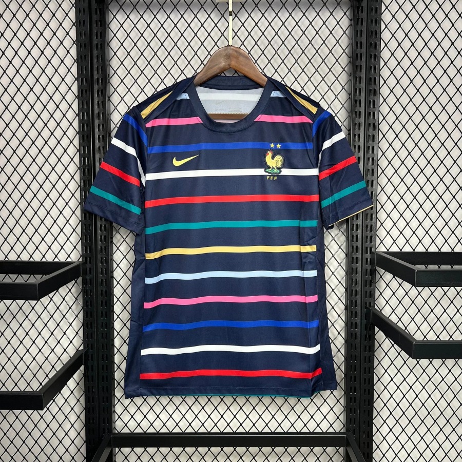 7842c7e6ed9c5ab44bd872a97bc22656.jpg Maillot France Entraînement 2024-2025