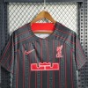 7ea5188a_540x_d3956ebe-dd2e-4bde-8d81-63a16b27def2.jpg Camiseta Liverpool 2023 Premium Streetwear