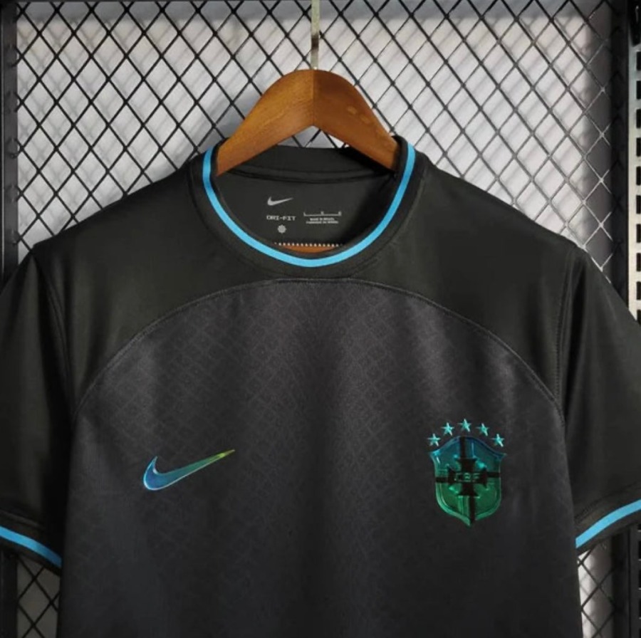 84A858E2-2EC3-4105-92A4-4C2340CC6C06.jpg Camiseta Brasil Concept 2022