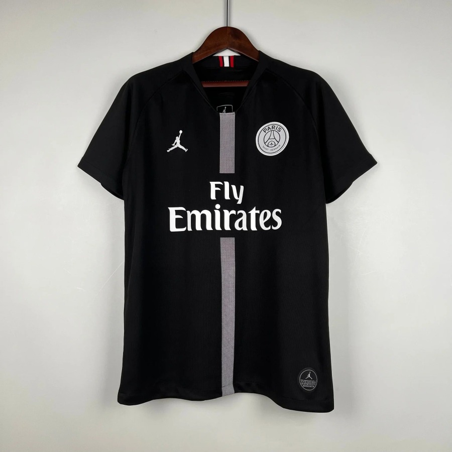 89a33aa4ceda91f769066e0499dbd88c.jpg Maillot Paris Retro 2018 2019