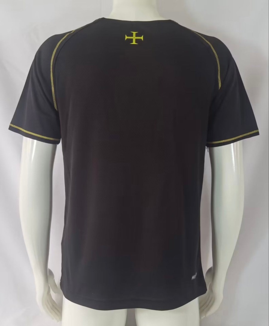 E0EF4E52-B9F4-4F06-885F-FC15CA67A285.jpg Camiseta Portugal Segunda Equipación 2006