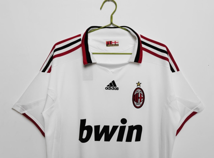 FF079644-04E3-4062-84F0-523584E2FF73.jpg Maillot AC Milan Extérieur 2009/10