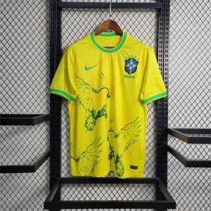 Camiseta Brasil Edición Especial Pájaro Amarillo 2024/25