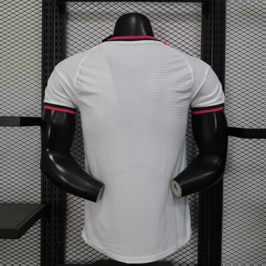 b4c950cdf968e0a869ebb5c6fc498e75.jpg Maillot Real Madrid Domicile 2026/27 Player