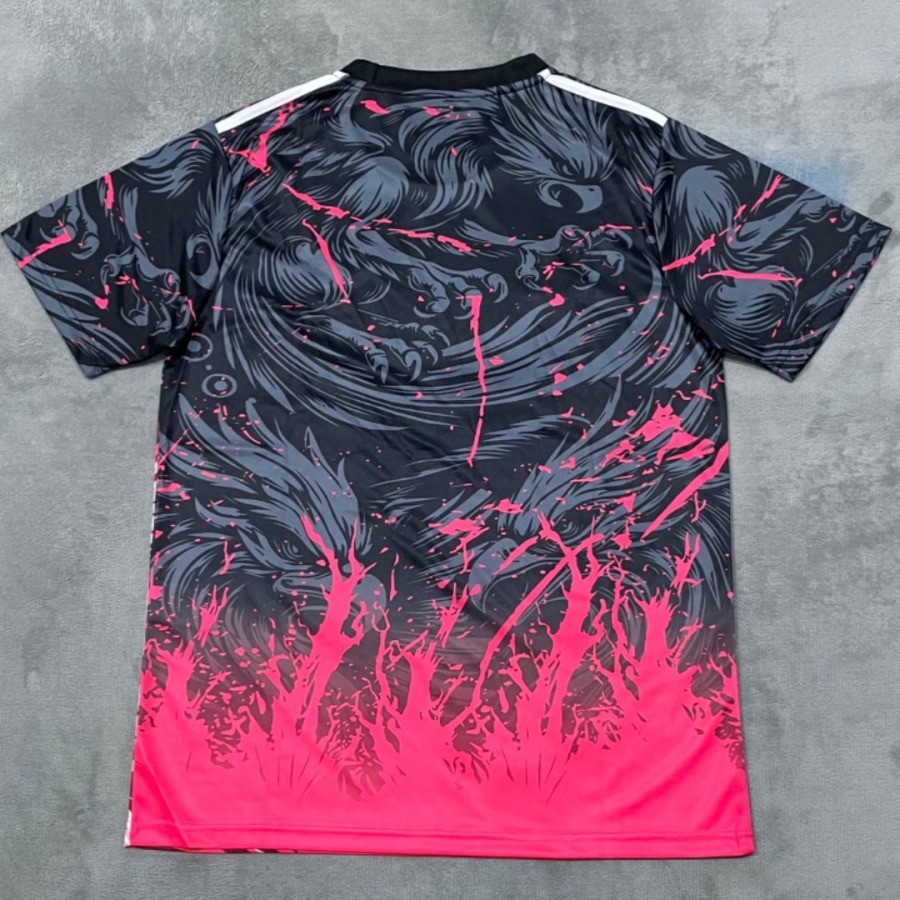 c0f22aec0146d8d342a213c093409dac.jpg Maillot Liverpool 25/26 Rose Spécial