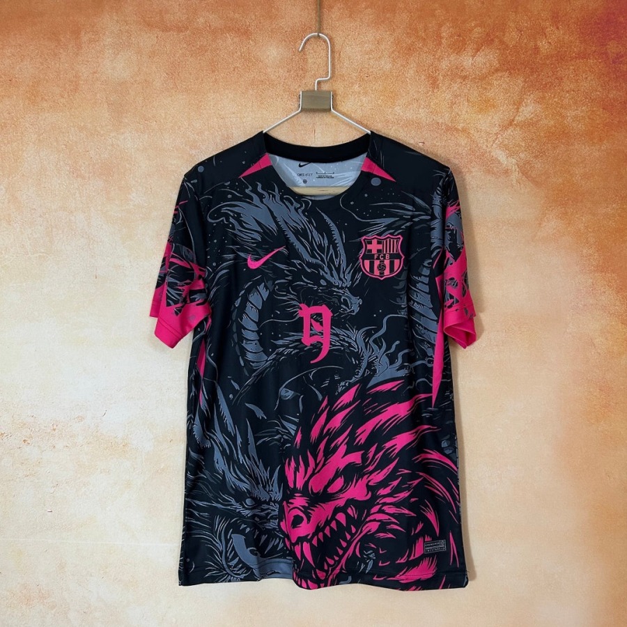 ca67d9fff6f378f59b11254e16726b5b.jpg Maillot Barcelone 25/26 Dragon Edition Spéciale