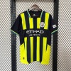 d3fc67bb-ccf4-418c-95f1-9cef5b0f3666_22331e35-4428-4e08-a8af-0757034a9343.jpg Maillot Manchester City 24/25 Jaune