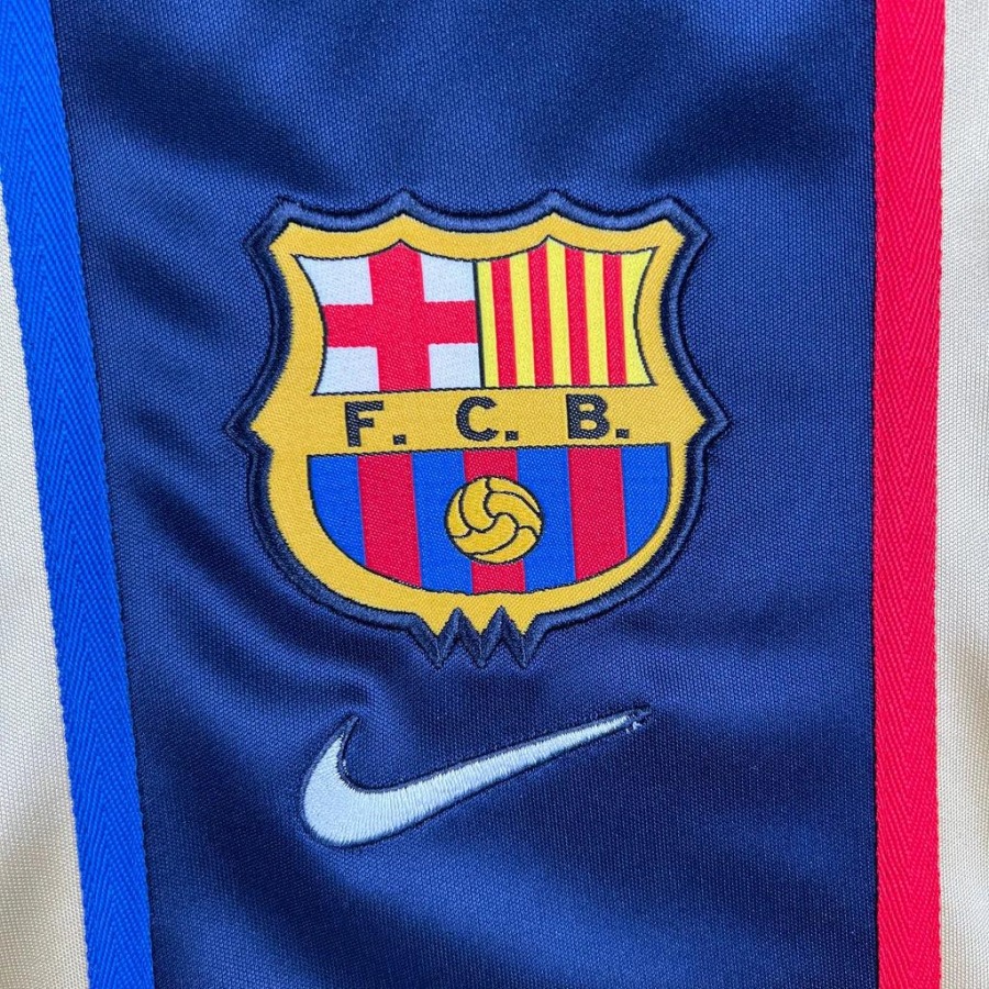 Camiseta FC Barcelona Retro 2002