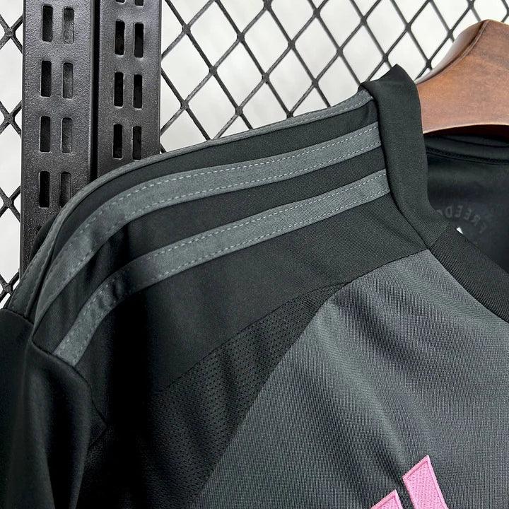 eb24a0aa6c95211e049ae2a090f59790.jpg Maillot Inter Miami Noir Saison 2025-2026