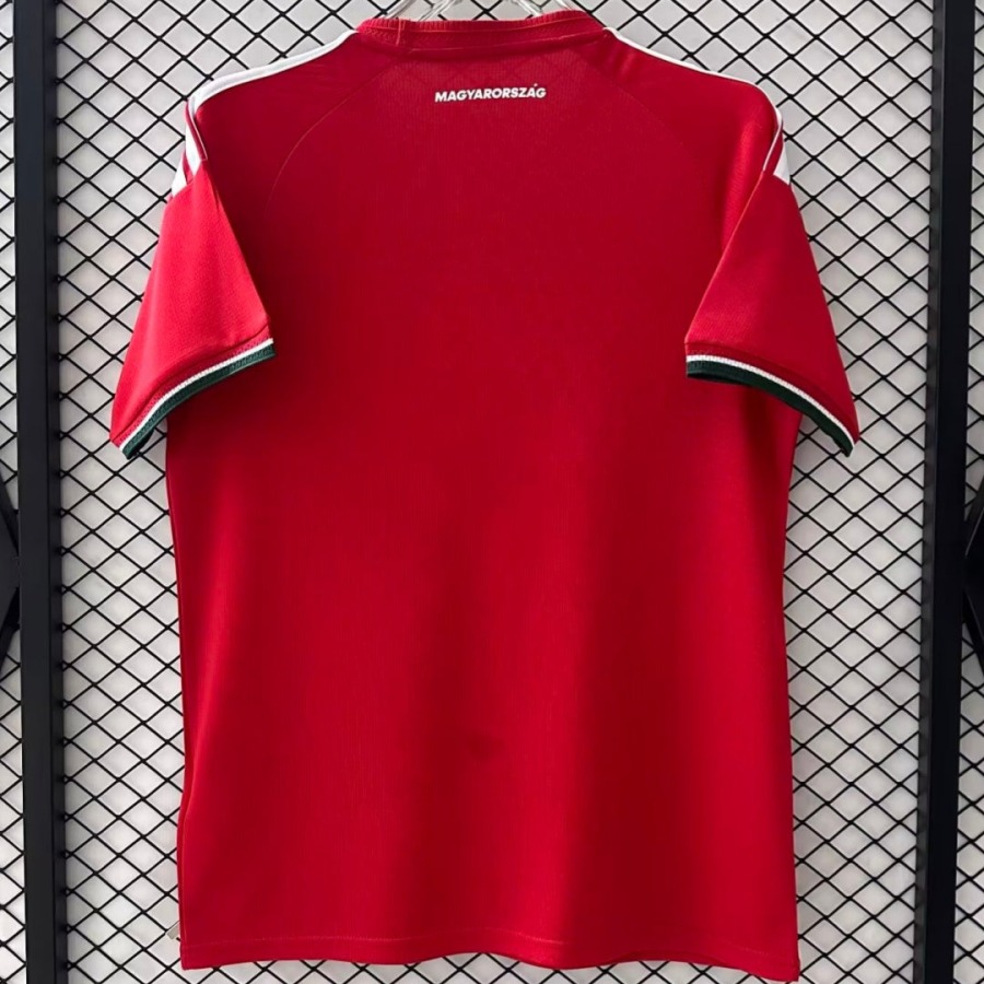 efd919ace473416ac3520f8b0f0ee8bd.jpg Maillot Hongrie Domicile 2025/26