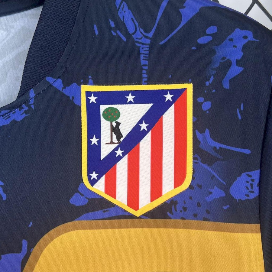 f4d4ba3b_1c171243-f1fb-4ba7-aa42-d9eb212e05e5.jpg Maillot Atlético Madrid Concept 2025-26