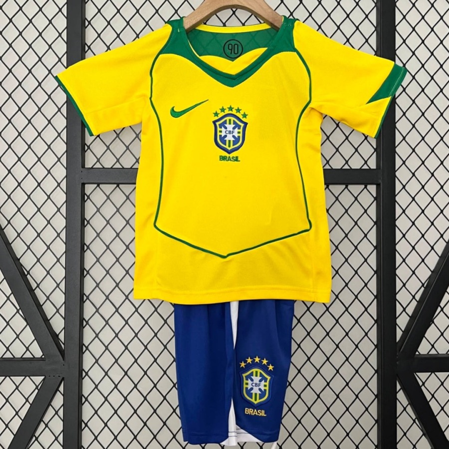 f804e40eabb12092ee2c04fcd70edae8.jpg Camiseta Brasil Niños Retro 2004