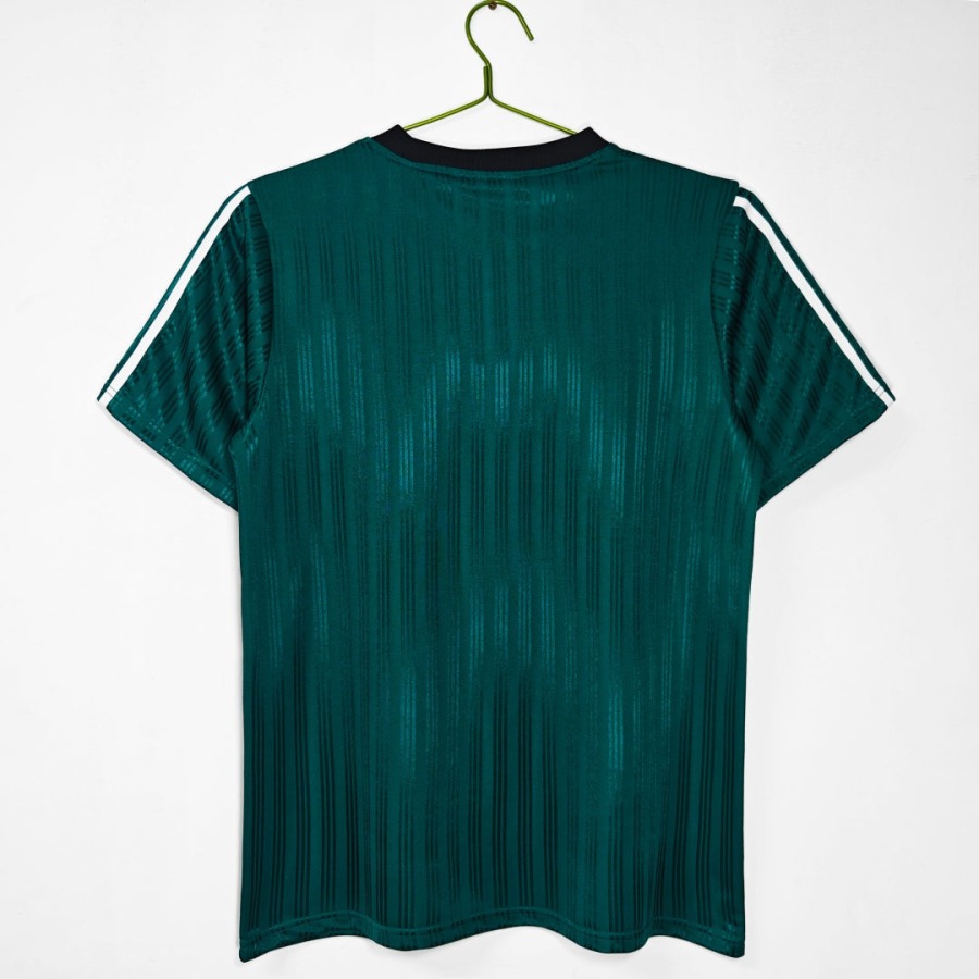 Camiseta Liverpool Retro 1995 Verde Coleccionista