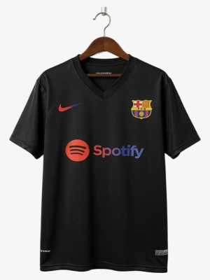 maillot-concept-fc-barcelone-edition-noir-2025-2026 studio v12 Maillot Concept FC Barcelone Édition Noir 2025-2026