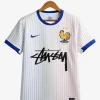 maillot-concept-france-x-stussy studio v12 Camiseta Concept Francia X Stussy