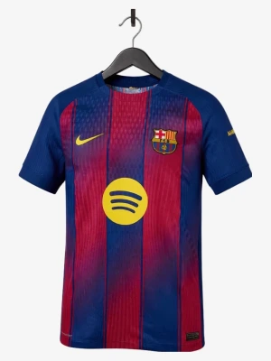 maillot-fc-barcelone-domicile-2025-2026 studio v12 Maillot FC Barcelone Domicile 2025-2026